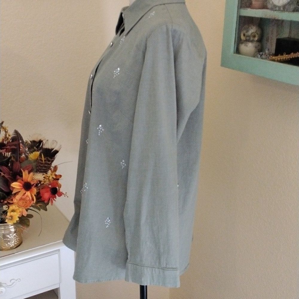 Quacker Factory Sage Embellished Button-Up Top - Picture 4 of 12